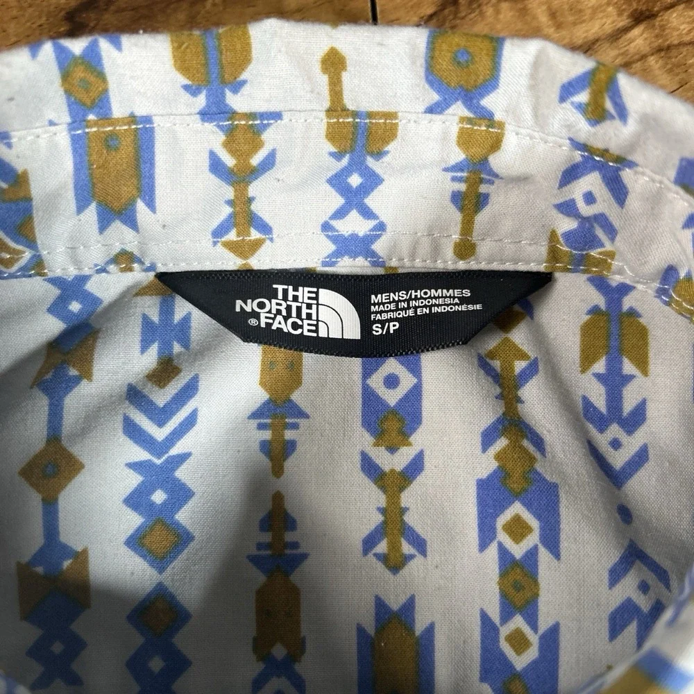 The North Face Shirt Men's S White Button Up Aztec Southwestern Tribal Outdoors